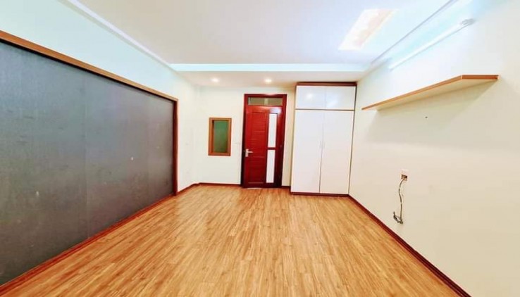 CHO THUÊ NHÀ NGÕ 88 GIÁP NHỊ, HOÀNG MAI, 5 TẦNG, 30M2, 3 NGỦ, 3 WC